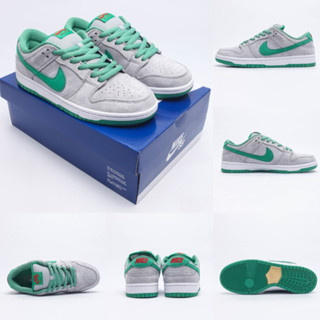 รองเท้าบาสเก็ตบอลลําลอง Dunk Low Medusa 313170-030