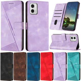 เคสโทรศัพท์หนังนิ่ม ฝาพับ ทรงสามเหลี่ยม พร้อมช่องใส่บัตร หรูหรา สําหรับ Motorola Moto G53 G23 G13 E13 G73 G32 G42 4G G62 5G E22