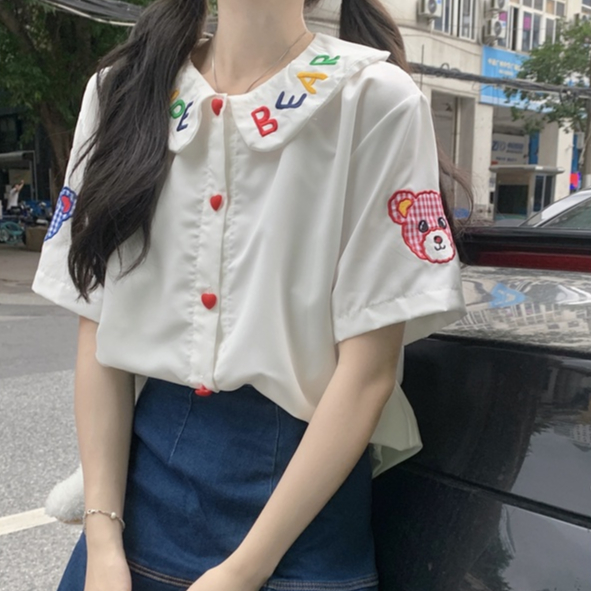 Rommers เสื้อเชิ้ตแขนสั้น คอตุ๊กตา ปักลายหมีน่ารัก สีขาว สไตล์วินเทจ ราคา ถูกที่สุด ดีลบีเคเค แกลเลอรีภาพที่ 4