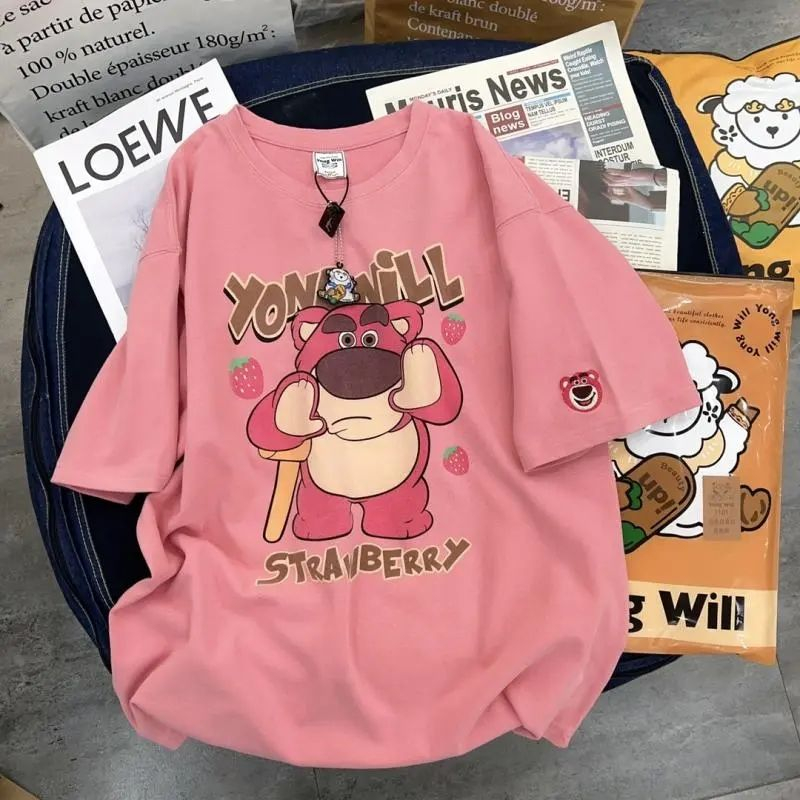 [L-4XL] เสื้อยืดคอกลม แขนสั้น ทรงหลวม ลายหมีสตรอเบอร์รี่ โอเวอร์ไซซ์ สําหรับผู้หญิง