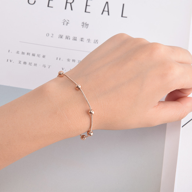 Ht สร้อยข้อเท้าโซ่ สเตนเลส ไทเทเนียม ลูกปัดกลม ไม่ซีดจาง เรียบง่าย เข้ากับทุกชุด สําหรับผู้หญิง - รูปที่ 2