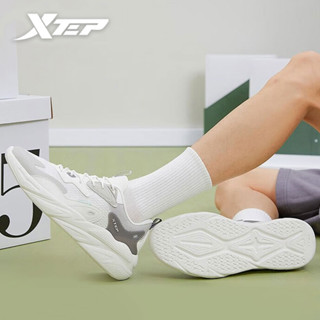 Xtep Xiaoyun รองเท้าผ้าใบลําลอง หนัง กันลื่น ระบายอากาศ ทนทาน แฟชั่นสําหรับผู้ชาย