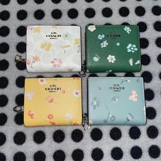 ของแท้ 100% COACH C8703 8704 กระเป๋าสตางค์ผู้หญิง ใหม่ ลายดอกไม้ Snap Wallet กระเป๋าสตางค์หนังแท้ กระเป๋าใส่เหรียญ กระเป๋าซิป