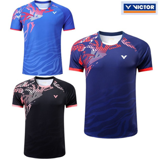 เสื้อกีฬาแบดมินตัน แขนสั้น แบบแห้งเร็ว พิมพ์ลาย Victor แฟชั่นฤดูร้อน สไตล์เกาหลี สําหรับเด็กผู้ชาย และผู้หญิง