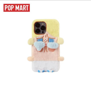 [ของแท้] Pop MART CRYBABY เคสโทรศัพท์ Apple น่ารัก จัดส่งที่รวดเร็ว