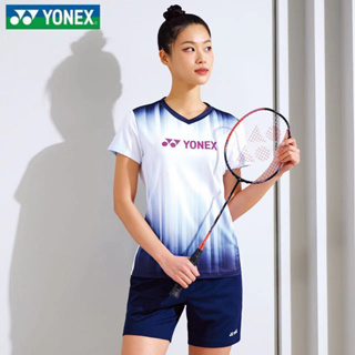 Yonex เสื้อกีฬาแบดมินตัน แขนสั้น คอวี ระบายอากาศ แห้งเร็ว สําหรับผู้ชาย และผู้หญิง