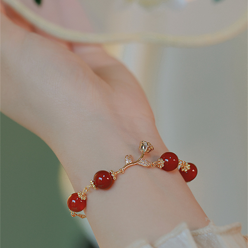เครื่องประดับ สร้อยข้อมือ ประดับลูกปัดหยกเทียม สีแดง แฟชั่นสําหรับผู้หญิง