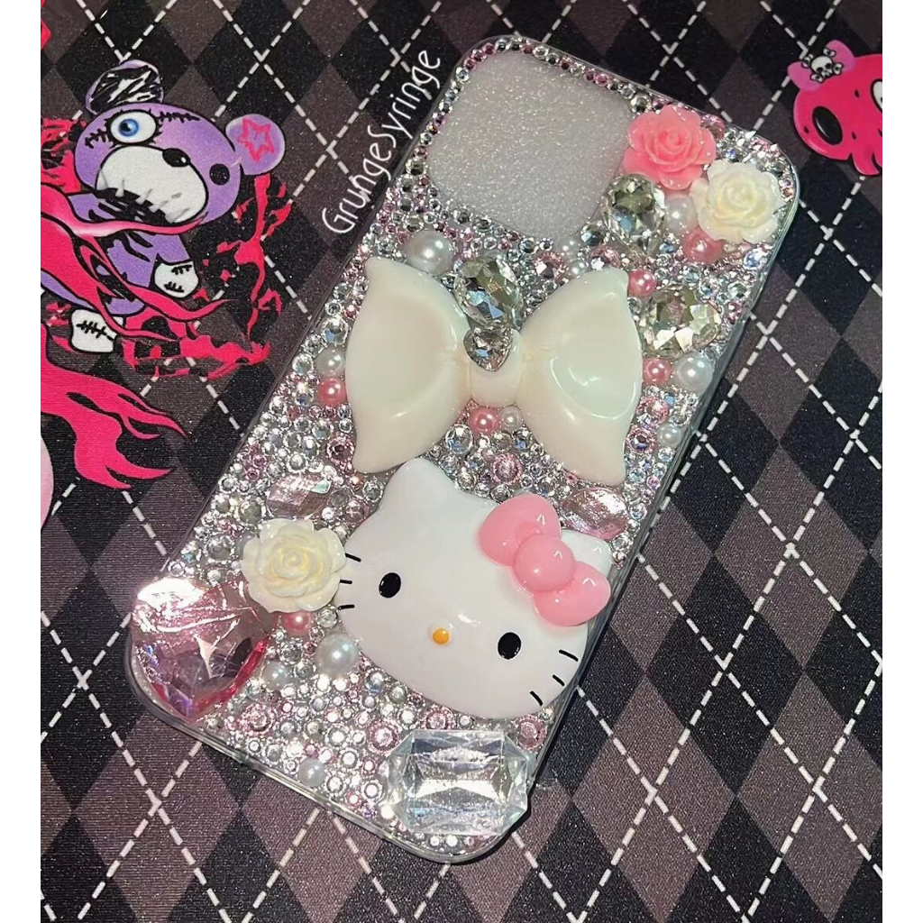 น่ารัก Hello Kitty Rose ดอกไม้ Bling เพชรสําหรับ iPhone 16 15 Pro Max 11 12 13 14 Pro Max XS XR 7 8 Plus INS Glitter อัญมณี Rhinestone โบว์น่ารัก TPU ฝาหลัง