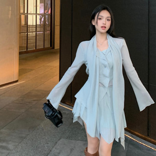 เสื้อท็อปส์ ผ้าชีฟอง เข้ารูป สีฟ้า และกระโปรง เอวสูง ทรงไม่สม่ําเสมอ แฟชั่นสไตล์เกาหลี สําหรับผู้หญิง