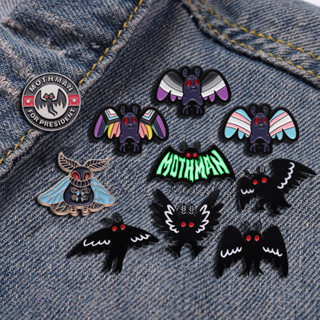 เข็มกลัดเคลือบ ลายภาพยนตร์ โทรทัศน์ Mothman สีรุ้ง สําหรับเสื้อผ้า กระเป๋าเป้สะพายหลัง