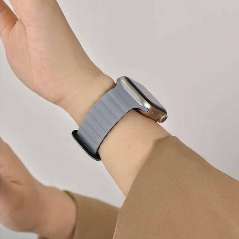 สายนาฬิกาข้อมือซิลิโคนแม่เหล็ก สําหรับ Apple Watch iwatch Ultra 49 มม. 45 มม. 44 มม. 42 มม. 41 มม. 40 มม. Series 8 7 SE 6 5 4 3
