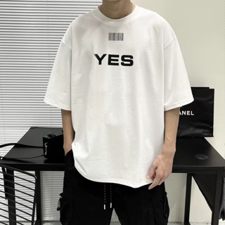 Vtmnts เสื้อยืดแขนสั้นลําลอง ผ้าฝ้ายแท้ พิมพ์ลาย YES Barcode Street ทรงหลวม เข้ากับทุกการแต่งกาย แฟชั่นฤดูร้อน สําหรับผู้ชาย และผู้หญิง มีสีดํา สีขาว