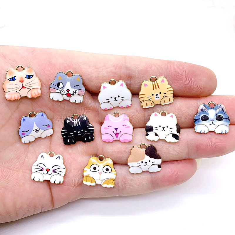 12 ชิ้น ที่มีสีสัน เสน่ห์ หยดน้ํามัน การ์ตูนแมว จี้สัตว์ สร้อยคอ DIY สร้อยข้อมือ สร้อยคอ เครื่องประดับ อุปกรณ์