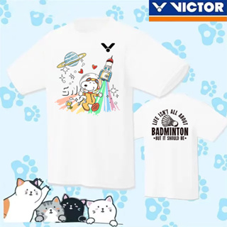 Victor 2023 ใหม่ เสื้อแบดมินตัน ผู้ชายและผู้หญิง แขนสั้น เสื้อกีฬา แห้งเร็ว เสื้อวัฒนธรรมเกาหลี "สนูปปี้" แบรนด์ Victor เสื้อกีฬาด้านบน