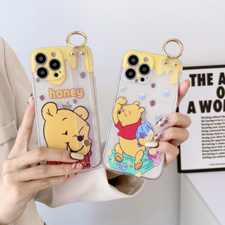 เคสโทรศัพท์มือถือแบบนิ่ม ลายการ์ตูนหมีพูห์น่ารัก พร้อมสายคล้องมือ สําหรับ Samsung Galaxy S23 S22 S21 S20 Ultra S10 Plus Note 20 Ultra Note 10 Plus 8 9 S21 FE S20 FE A11 A21s A51 A71