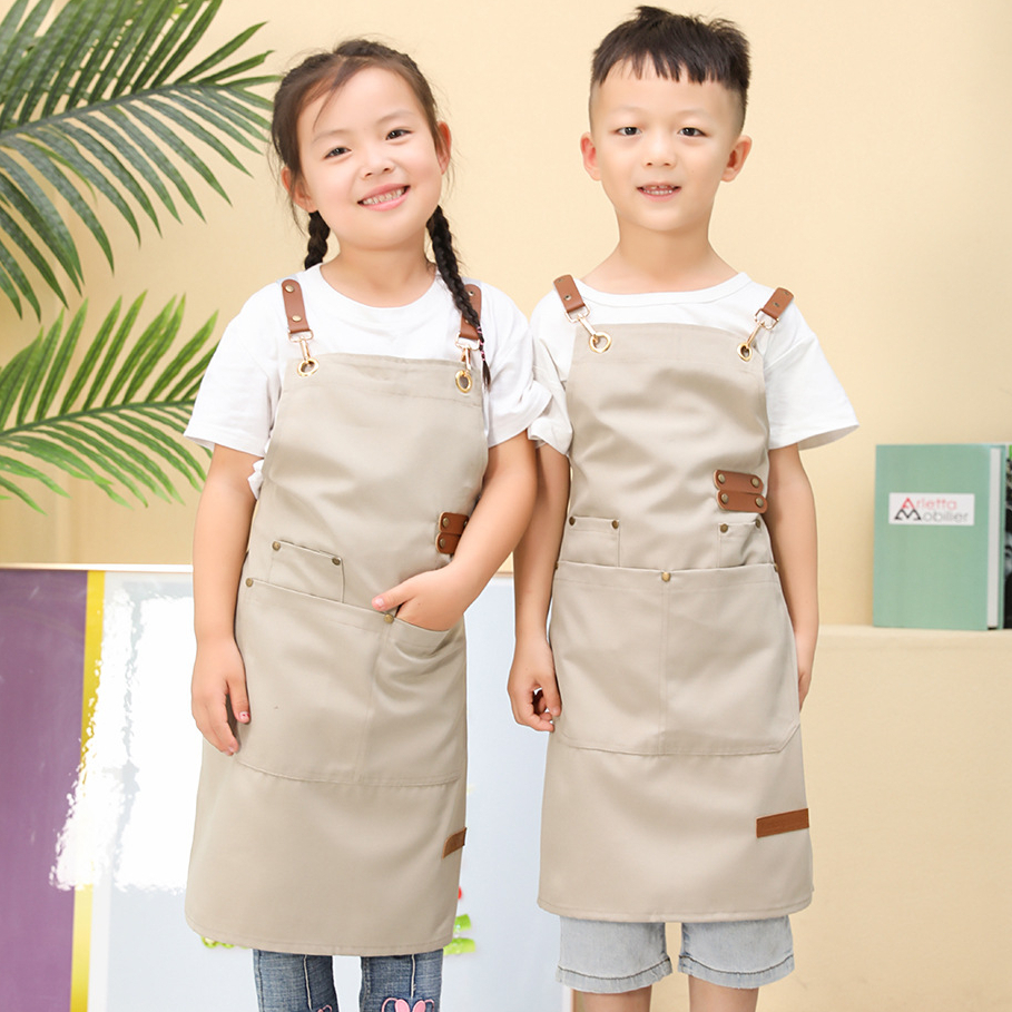 พร้อมส่ง ผ้ากันเปื้อน กันน้ํา พิมพ์ลายโลโก้ กําหนดเอง สําหรับเด็กอนุบาล