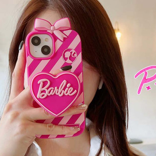 เคสโทรศัพท์มือถือ ซิลิโคนนิ่ม กันกระแทก ลายบาร์บี้ 3D พร้อมขาตั้ง หรูหรา เรียบง่าย สําหรับ iPhone 11 14PROMAX 13PROMAX 12PROMAX 14PROMAX 15PROMAX