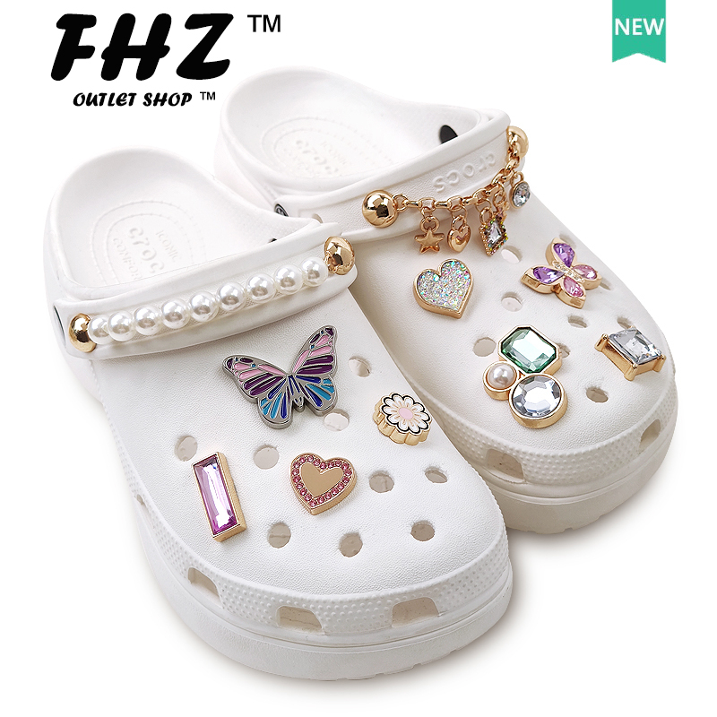 Fhz™ Crocs Jibbitz ที่เสียบรองเท้า โลหะ สร้างสรรค์ DIY สําหรับผู้หญิง และผู้ชาย