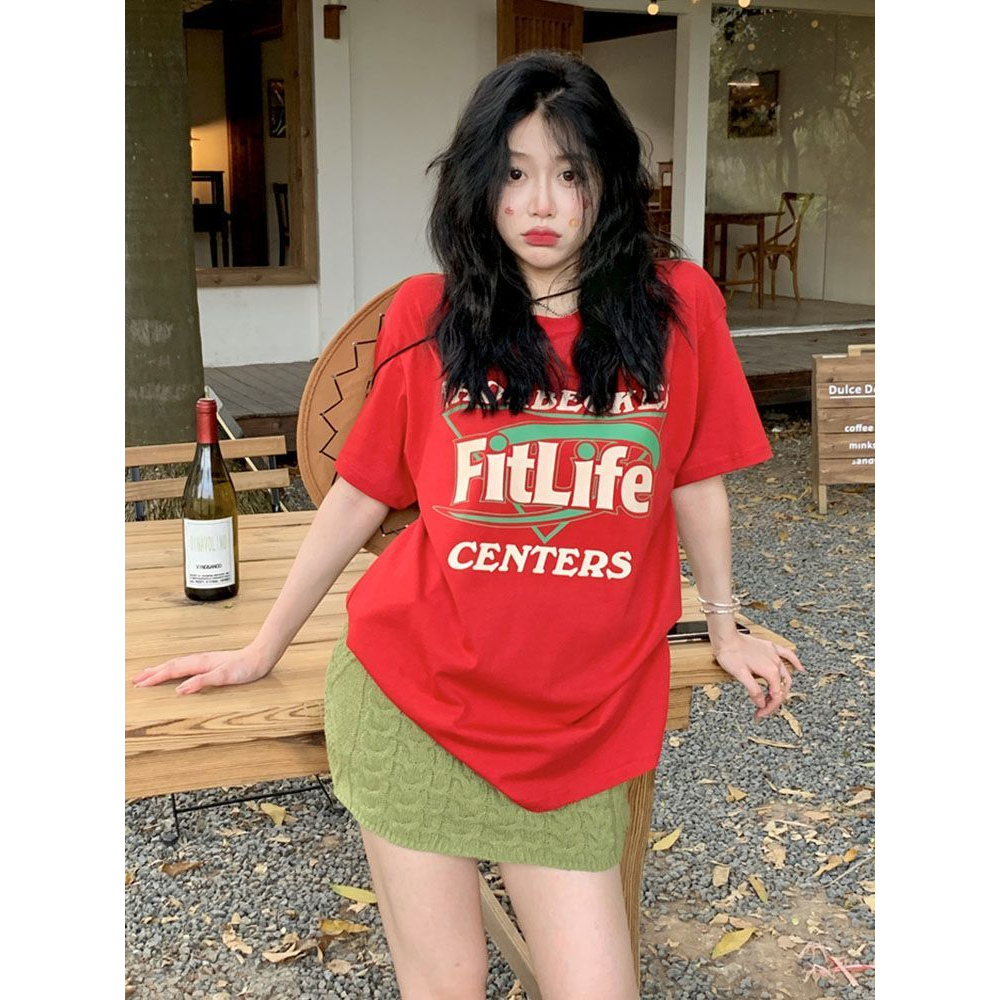 [L-4XL] เสื้อยืดแขนสั้น พิมพ์ลายตัวอักษร ทรงหลวม โอเวอร์ไซซ์ สไตล์เรโทร แฟชั่นฤดูร้อน สําหรับผู้หญิง