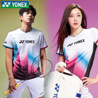 Yonex เสื้อกีฬาแบดมินตัน แขนสั้น แห้งเร็ว ไล่โทนสี สีสันสดใส สําหรับเด็กผู้ชาย และผู้หญิง