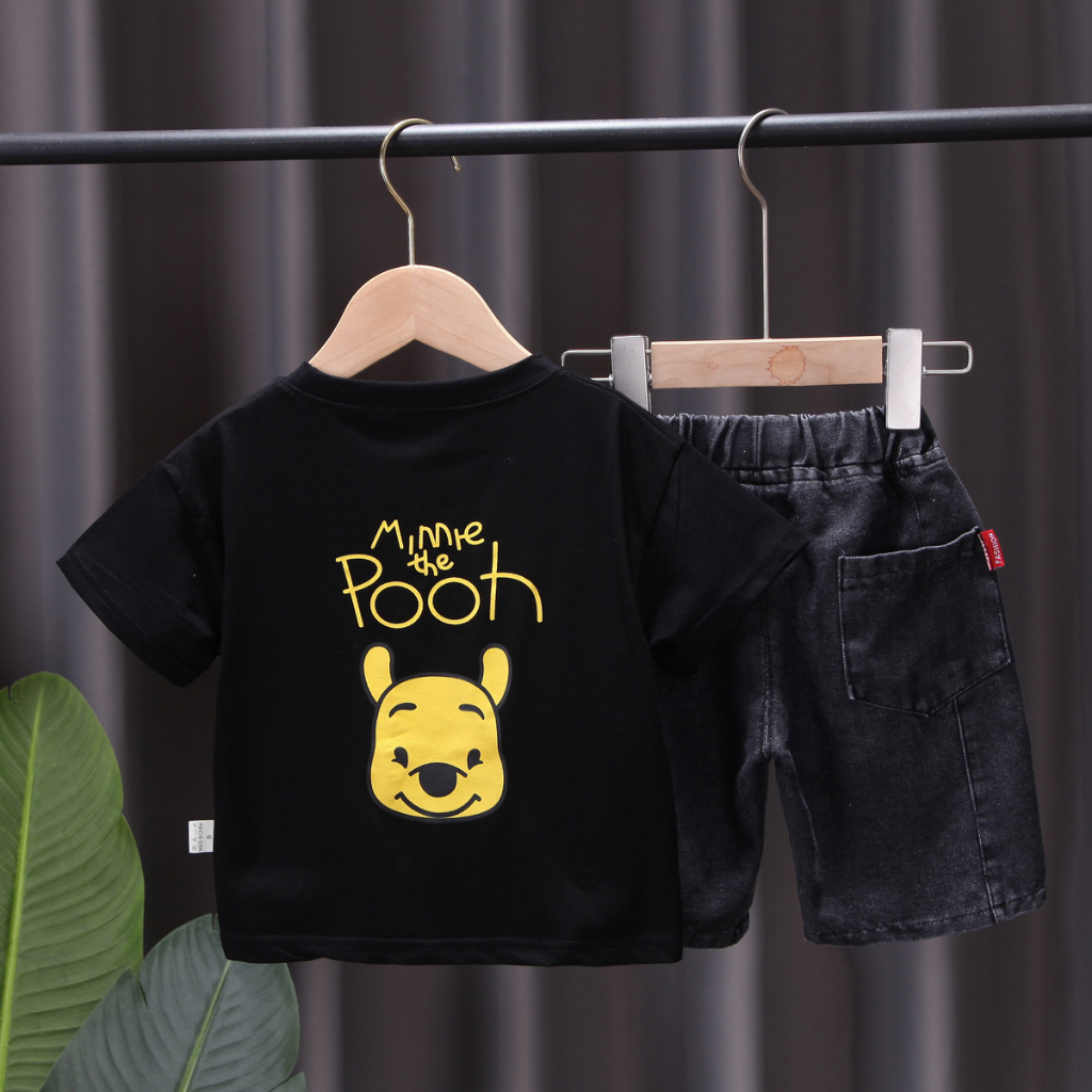 ชุดเสื้อยืด กางเกงขาสั้น ผ้าฝ้าย ลายการ์ตูนหมีพูห์น่ารัก แฟชั่นฤดูร้อน สําหรับเด็กผู้ชาย