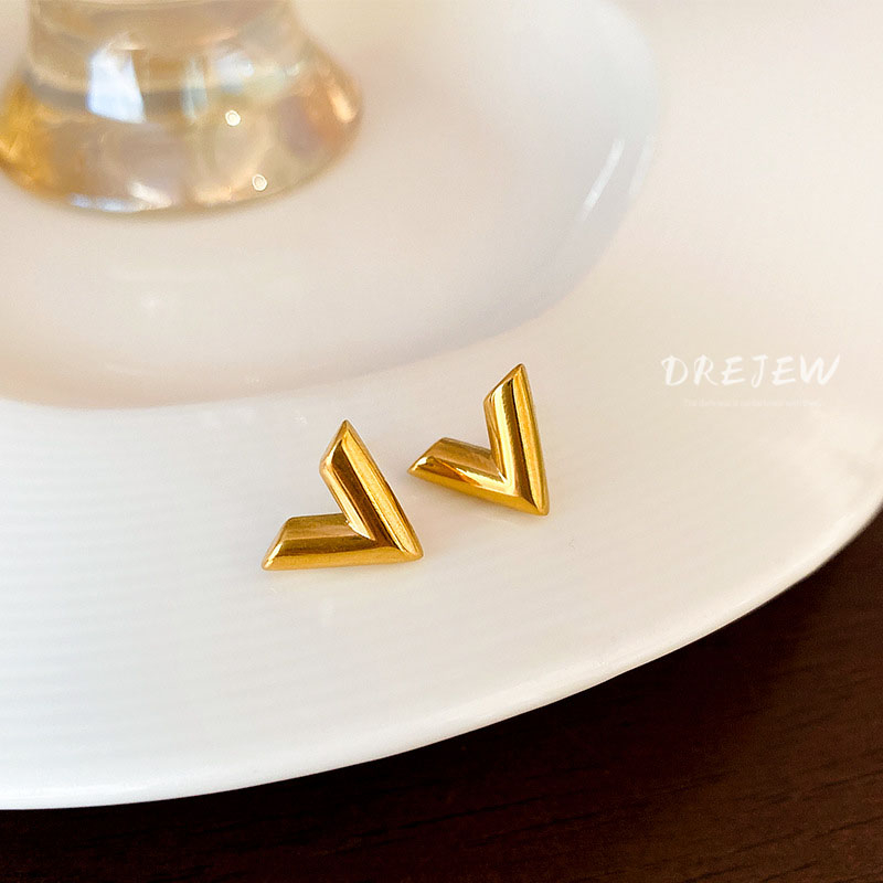 DREJEW ทอง ไทเทเนียม เหล็ก รูปตัว V ต่างหู สร้อยคอ ชุดแฟชั่น ที่เรียบง่าย อเนกประสงค์ ต่างหูสตั๊ด บุคลิกภาพ ต่างหู