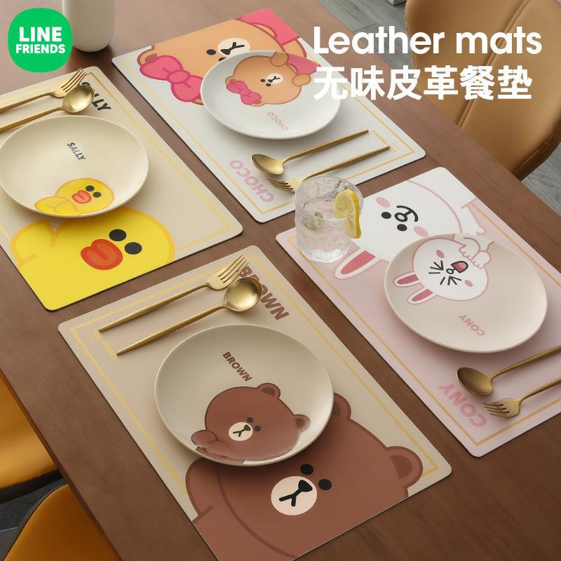 Line FRIENDS ผ้าปูโต๊ะ สร้างสรรค์ น่ารัก แผ่นรองจาน ฉนวนกันความร้อน กันน้ํามัน ขนาดใหญ่ ผ้าปูโต๊ะหนัง ในครัวเรือน