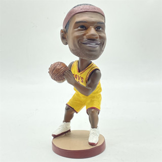 ตุ๊กตานักบาสเก็ตบอล ความสูง 12 ซม. 23 LeBron James สีเหลือง