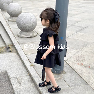 Blossom Kids Childrens Dress ชุดเดรสแขนพอง  สีดํา  เสื้อครอป คอปก แขนกุด แต่งระบายเป็นชั้น เสื้อผ้าน่ารักมาก