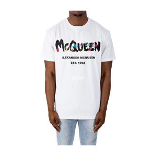 เสื้อยืดแขนสั้น พิมพ์ลายโลโก้ Alexander McQueen แฟชั่นฤดูใบไม้ผลิ และฤดูร้อน สําหรับผู้ชาย