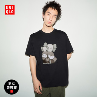 Uniqlo เสื้อยืด แขนสั้น พิมพ์ลาย kaws (UT) แฟชั่นสําหรับผู้ปกครอง เด็ก ผู้ชาย และผู้หญิง