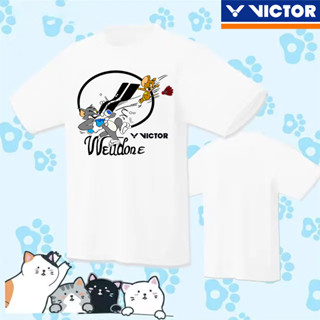 Victor ใหม่ เสื้อกีฬาแบดมินตัน แขนสั้น ระบายอากาศ แห้งเร็ว สไตล์เกาหลี 2023 สําหรับทุกเพศ