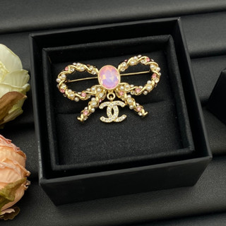 สไตล์ใหม่ สีชมพู สีขาว โบว์คู่ C เข็มกลัด เสื้อผ้าแฟชั่น Pin ผู้หญิง