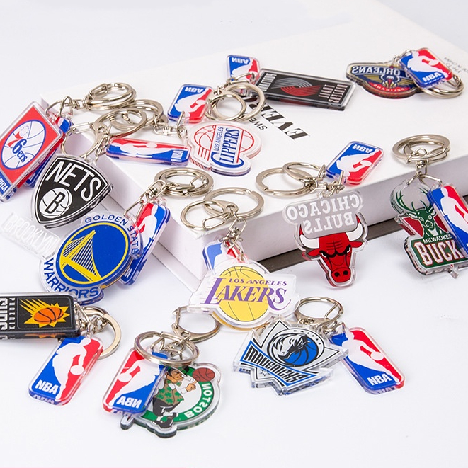 พวงกุญแจอะคริลิค จี้รูปนักรบเชลติก นักบาสเก็ตบอล Nba Lakers เหมาะกับของขวัญ สําหรับกระเป๋านักเรียน