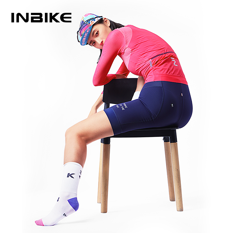 INBIKE ถุงเท้ากีฬามืออาชีพ 1/3/5 คู่ ถุงเท้าวิ่งสำหรับผู้ชายและผู้หญิง ดูดซับเหงื่อและความชื้น ความยืดหยุ่นสูง เหมาะสำหรับกีฬา วิ่ง ขี่จักรยาน ปีนเขา ฯลฯ