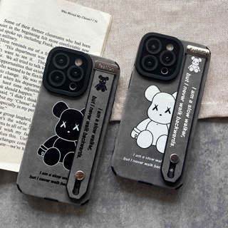 เคสโทรศัพท์มือถือ ลายการ์ตูนหมี Kaws Cortex น่ารัก พร้อมสายคล้องข้อมือ สําหรับ เคส iPhone 15 plus 15 pro max 14 plus 14 pro max 11 pro max 12 pro 13 pro max case