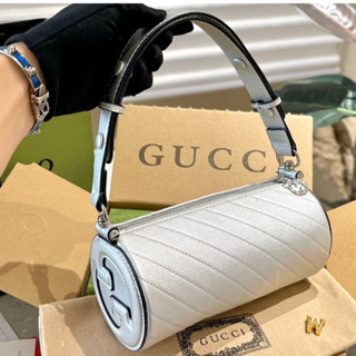 Guccis ใหม่ กระเป๋าทรงกระบอก ขายดี