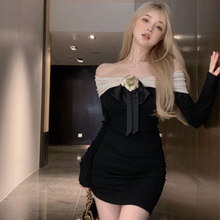 พร้อมส่ง ชุดเดรสแขนยาว เปิดไหล่ข้างเดียว ลายดอกคามิเลีย สีตัดกัน แฟชั่นฤดูใบไม้ร่วง สําหรับผู้หญิง