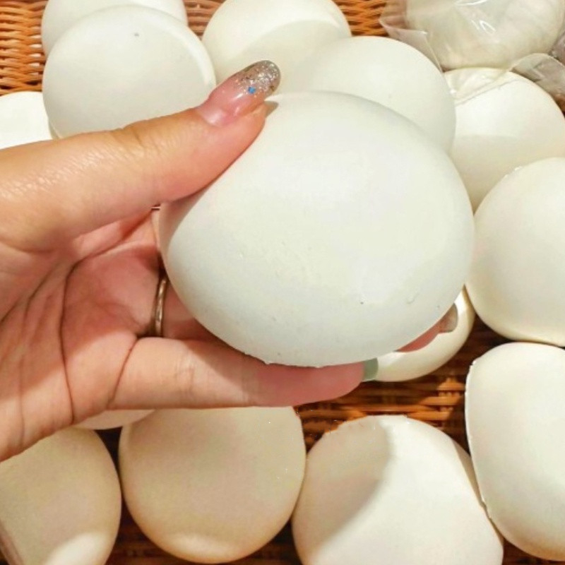 สินค้าใหม่ ของเล่นบีบสกุชชี่ รูปซาลาเปา สีขาว บีบได้ช้า