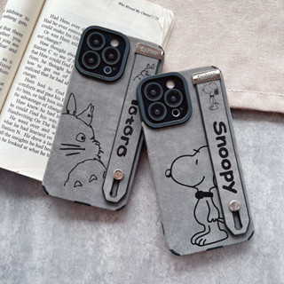 เคสโทรศัพท์มือถือ ลายการ์ตูนชินชิล่า สนูปปี้น่ารัก พร้อมสายคล้องมือ สําหรับ เคส 15 plus 15 pro max 14 plus 14 pro max 11 pro max 12 pro 13 pro max case