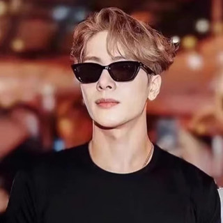 แว่นตากันแดด กรอบสี่เหลี่ยม แฟชั่นเกาหลี สวยหรู เหมาะกับคู่รัก สําหรับผู้ชาย และผู้หญิง