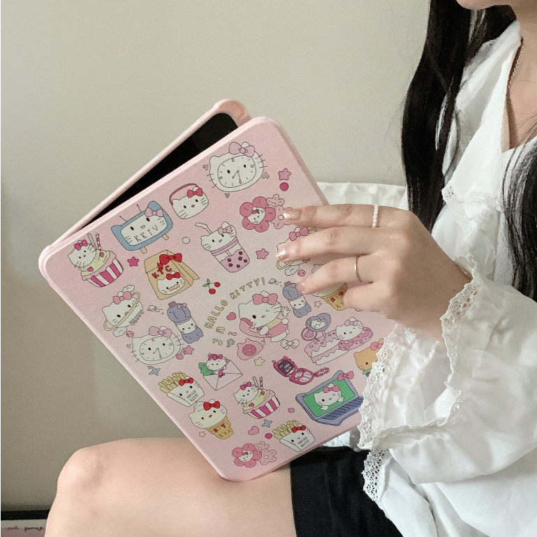 เคส iPad แม่เหล็กแบบหมุนได้ 360 พร้อมช่องเสียบปากกาเข้ากันได้กับ iPad Pro 2022/2021/2020 11 นิ้ว 2018 12.9'AIR3 10.5' iPad 10th 2022 10.9' 9th 8th 7th 10.2'AIR5 4 10.9' รุ่นปลอกการ์ตูนน่ารักคิตตี้ ฝาครอบอะคริลิคขอบนุ่มป้องกันการโค้งงอ