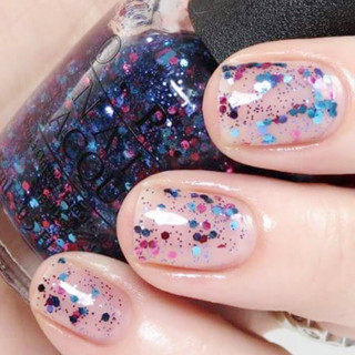 Opi ยาทาเล็บ อเมริกัน แลคเกอร์ ลาย Polka.com E71# ยาทาเล็บแห้งโดย Air 15 มล.