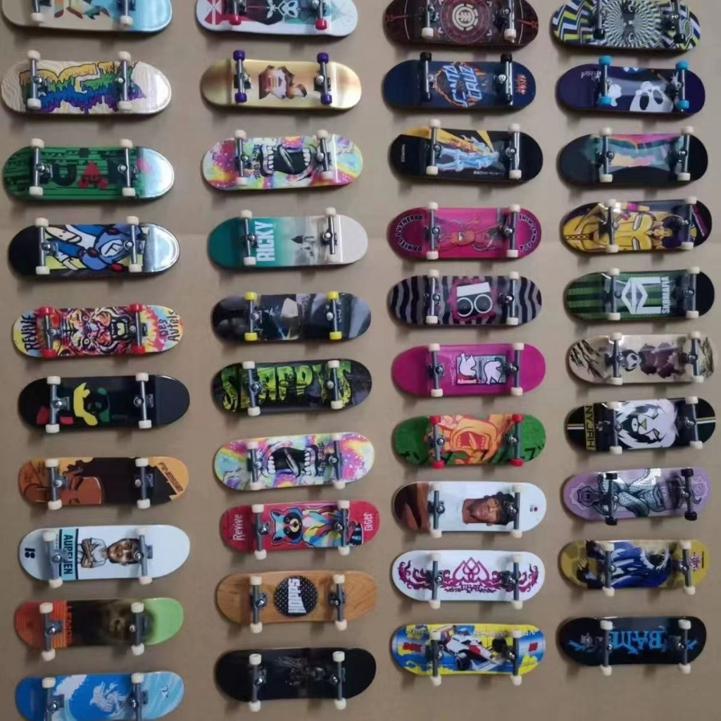 สุ่ม one Tech Deck 96mm Fingerboard Skateboard Model Collection MINI SKATEBOARD