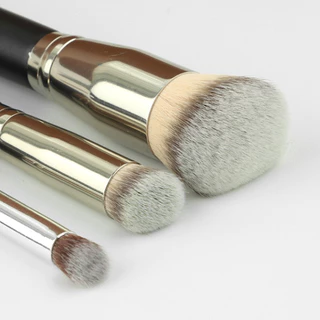 ชุดแปรงแต่งหน้า คอนซีลเลอร์ 270 191 สําหรับแต่งหน้า