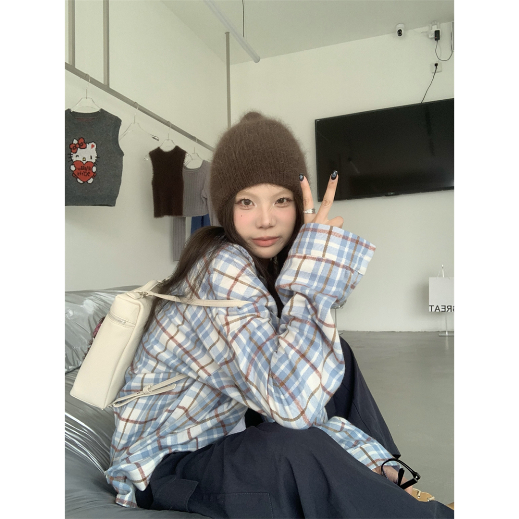 [Love Laugher gir]  เสื้อแจ็กเก็ตแขนยาว ลายสก๊อต สีขาว สีฟ้า ทรงหลวม สไตล์อเมริกัน เหมาะกับฤดูใบไม้ร่วง และฤดูหนาว สําหรับผู้หญิง