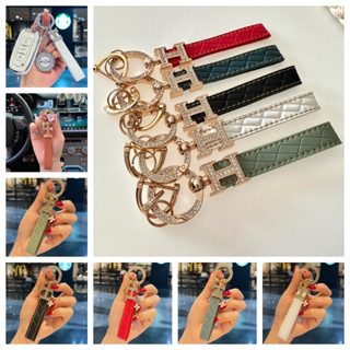 พร้อมส่ง พวงกุญแจเชือกหนัง จี้เพชร รูปตัว H สร้างสรรค์ ระดับ…