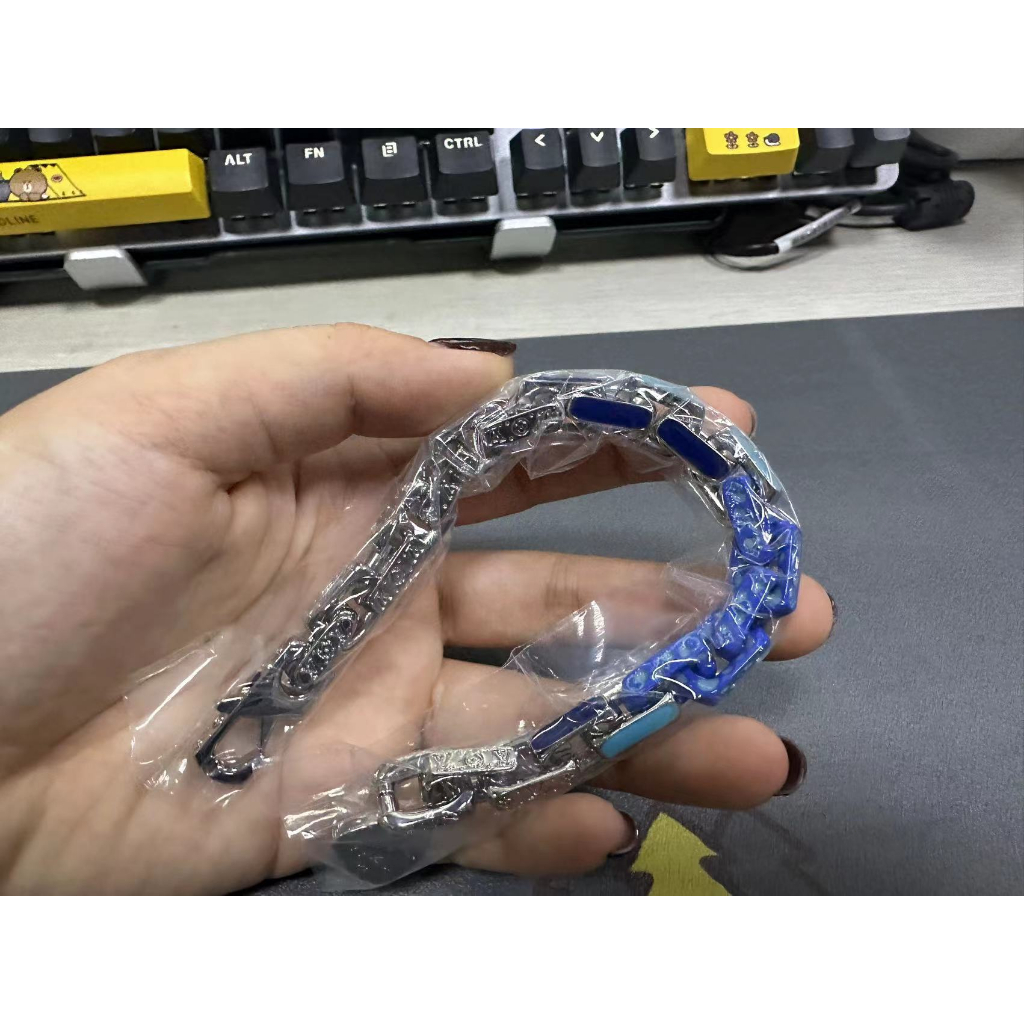 ใหม่ LV x YK PARADISE CHAIN BRACELET
