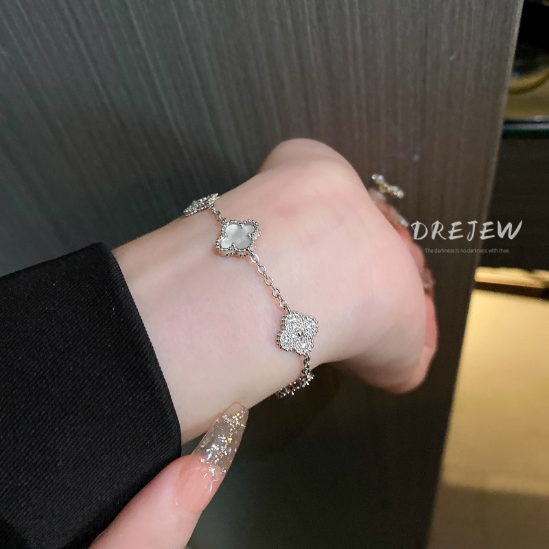 DREJEW สร้อยข้อมือ ประดับเพทาย ลายดอกไม้ ไข่มุก หรูหรา ระดับไฮเอนด์ เรียบง่าย สําหรับแม่ และเด็ก