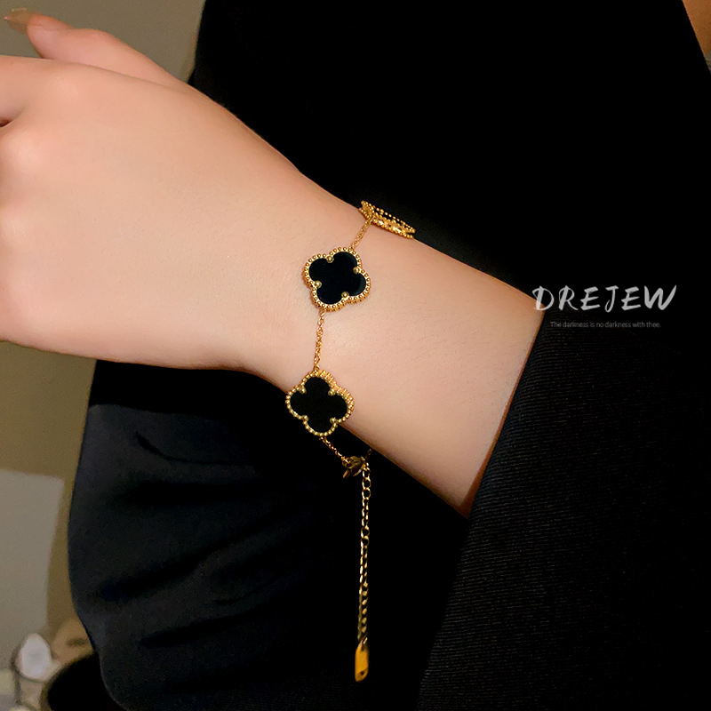 DREJEW สร้อยข้อมือเหล็กไทเทเนียม ประดับเพชรสี่แฉก แฟชั่น ไฮเอนด์
